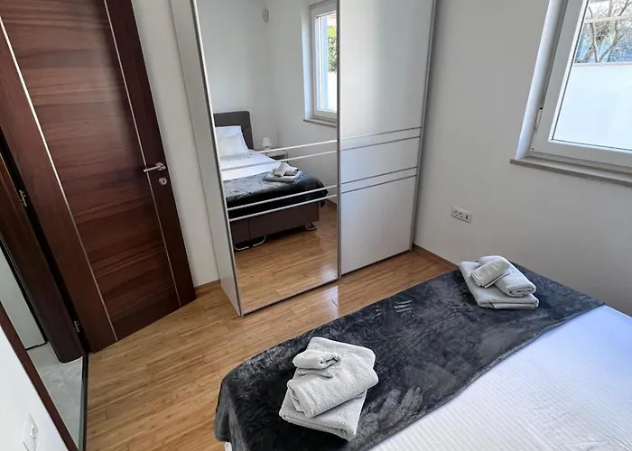 Seascape Apartament *