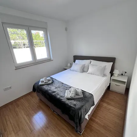 Seascape Apartment