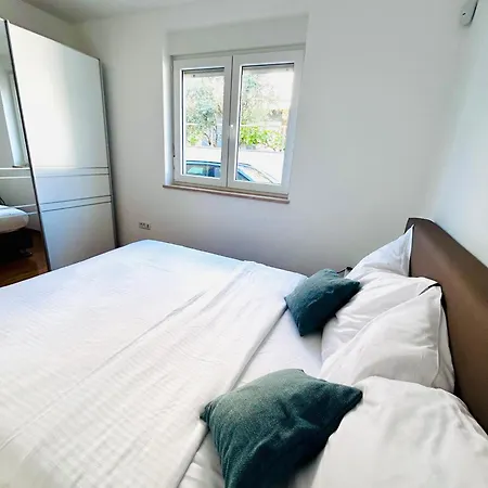 Apartment Seascape